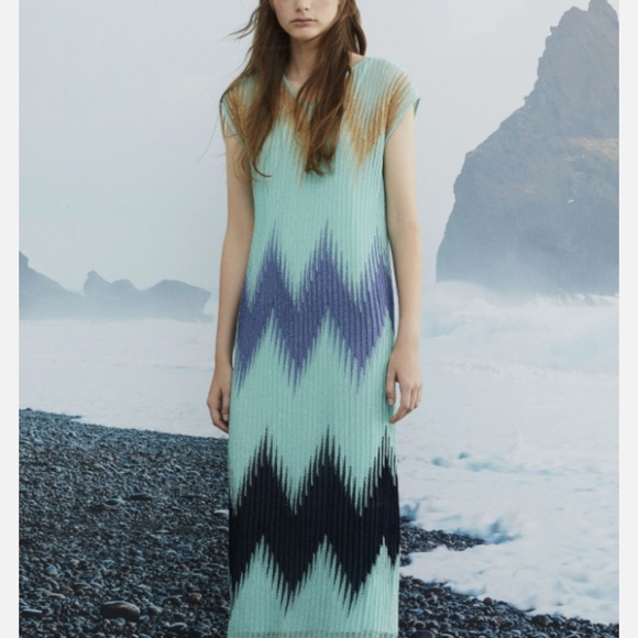 Missoni Dresses & Skirts - Gorgeous Missoni chevron dress